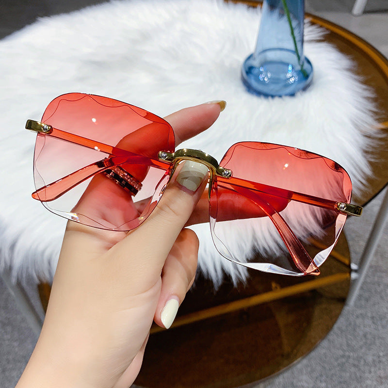 Wholesale Frameless Cut Edge Trendy Fashion Anti-ultraviolet Sunglasses